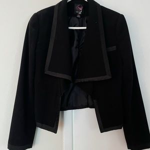 Black business jacket crop fit